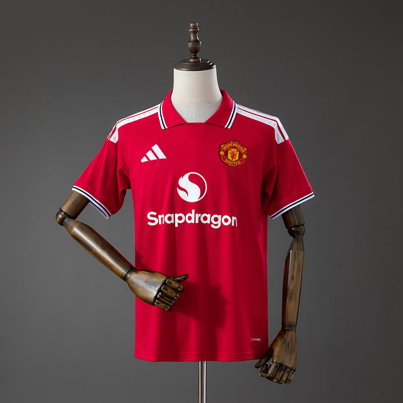 Manchester United I - 26/27