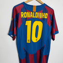Barcelona R10 - Retrô 2006